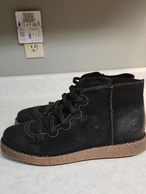 Born Sienna black distressed boots womens 10 nwot number 3041